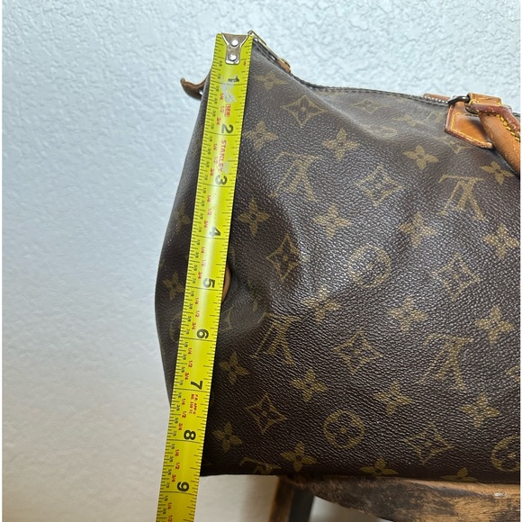 Louis Vuitton carryall - Picture 14 of 17